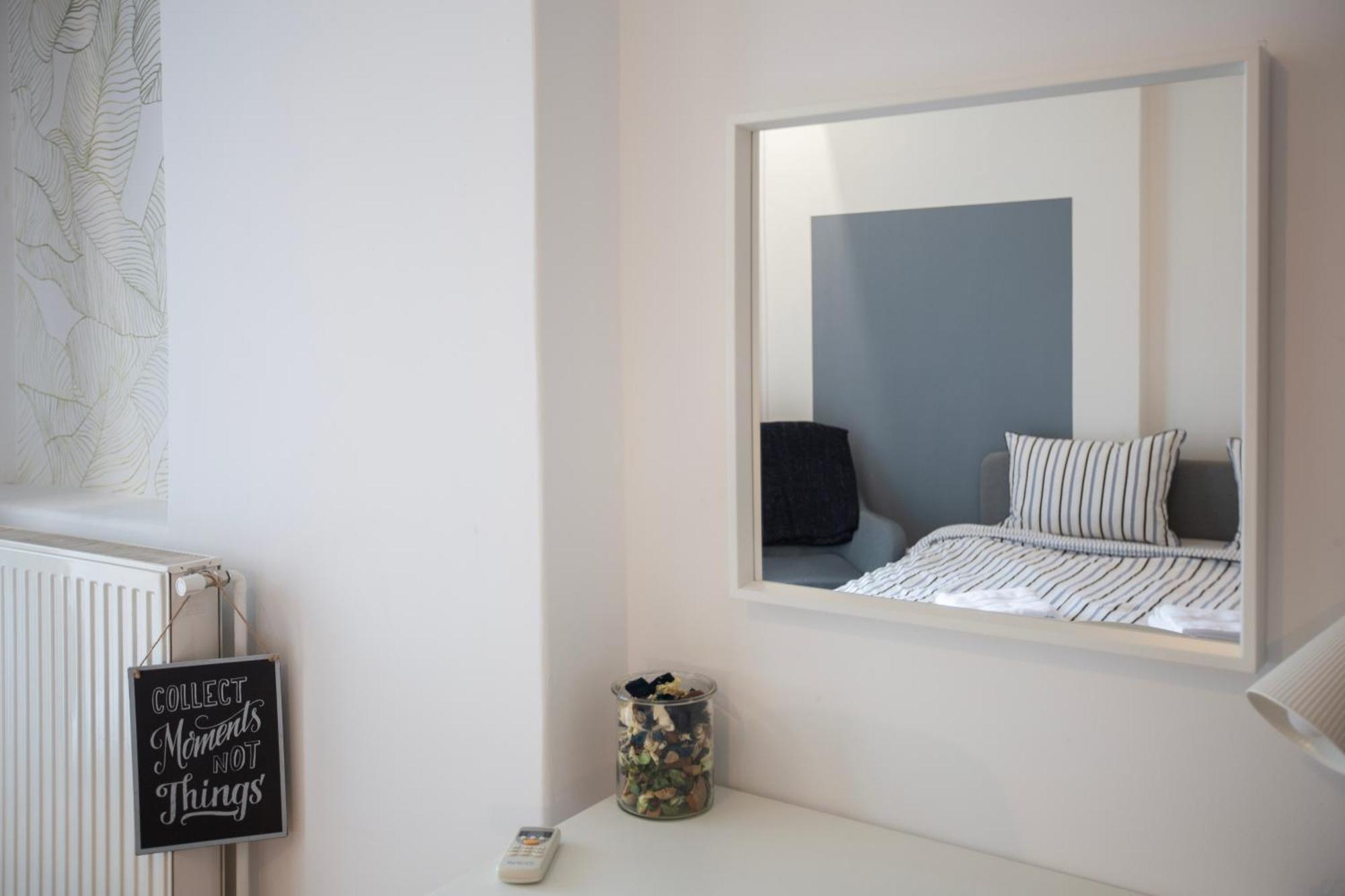 Ultracentral Hong Kong 3 Bdrm Apartment Boekarest Buitenkant foto