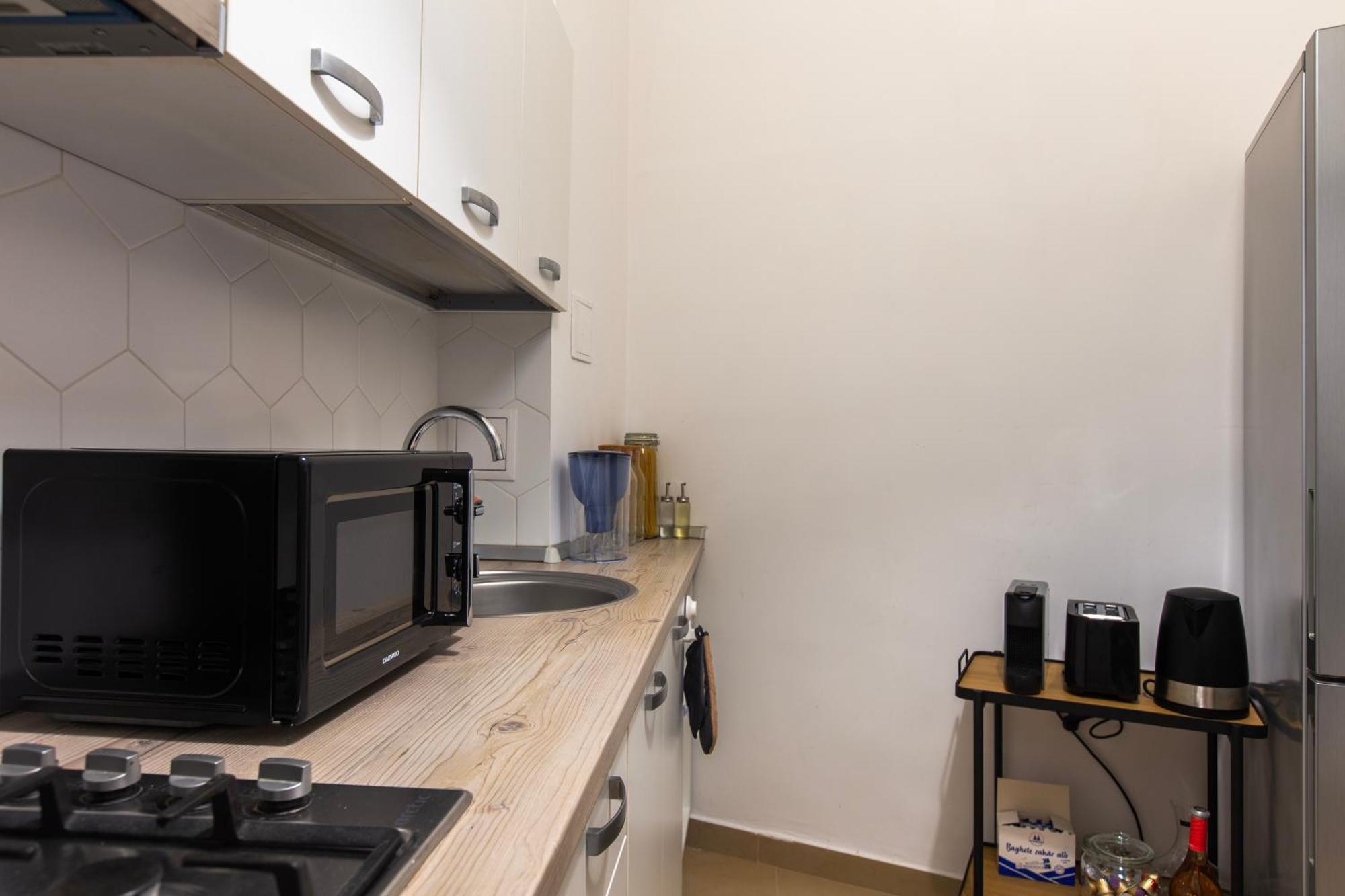 Ultracentral Hong Kong 3 Bdrm Apartment Boekarest Buitenkant foto