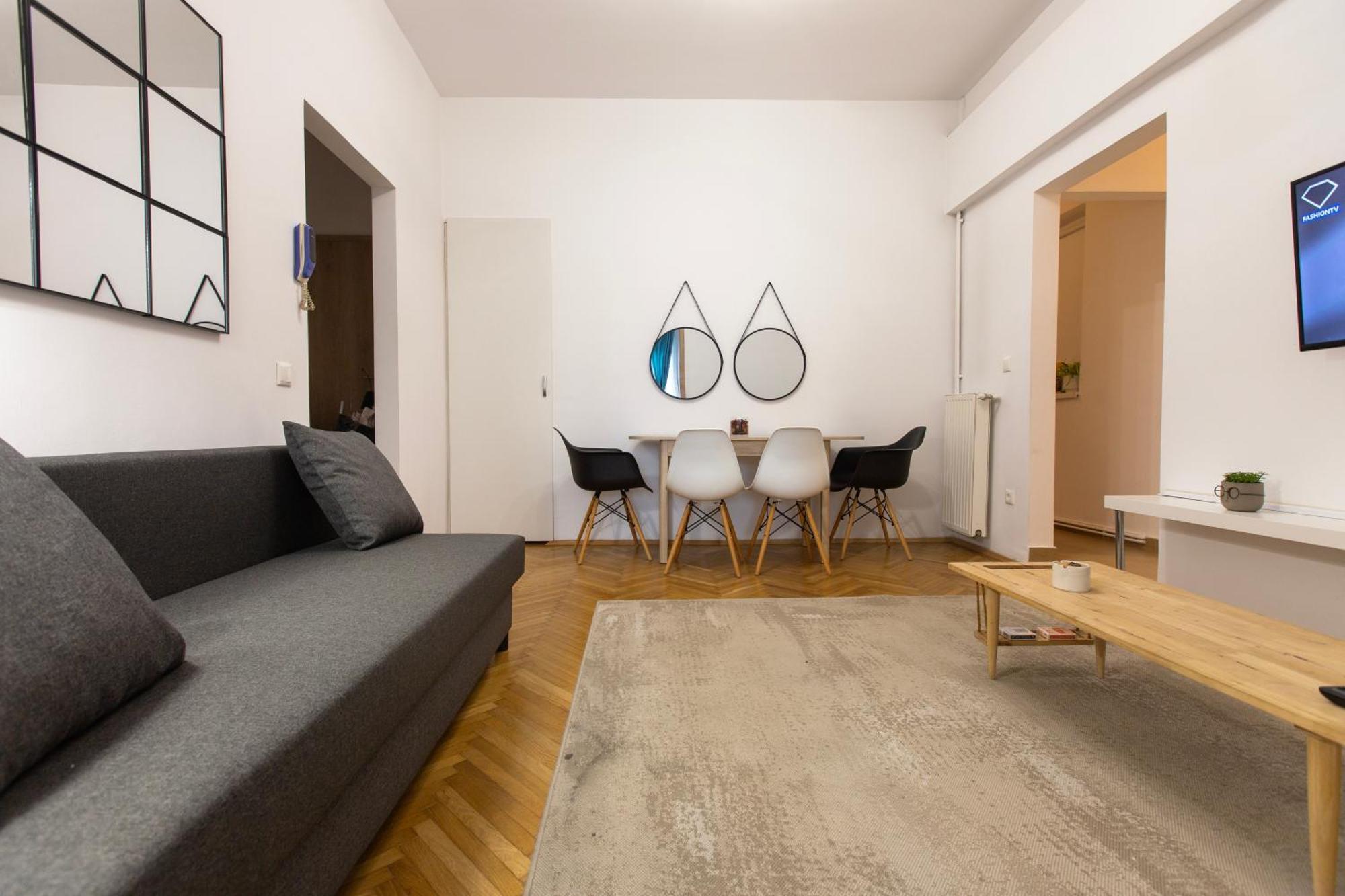 Ultracentral Hong Kong 3 Bdrm Apartment Boekarest Buitenkant foto
