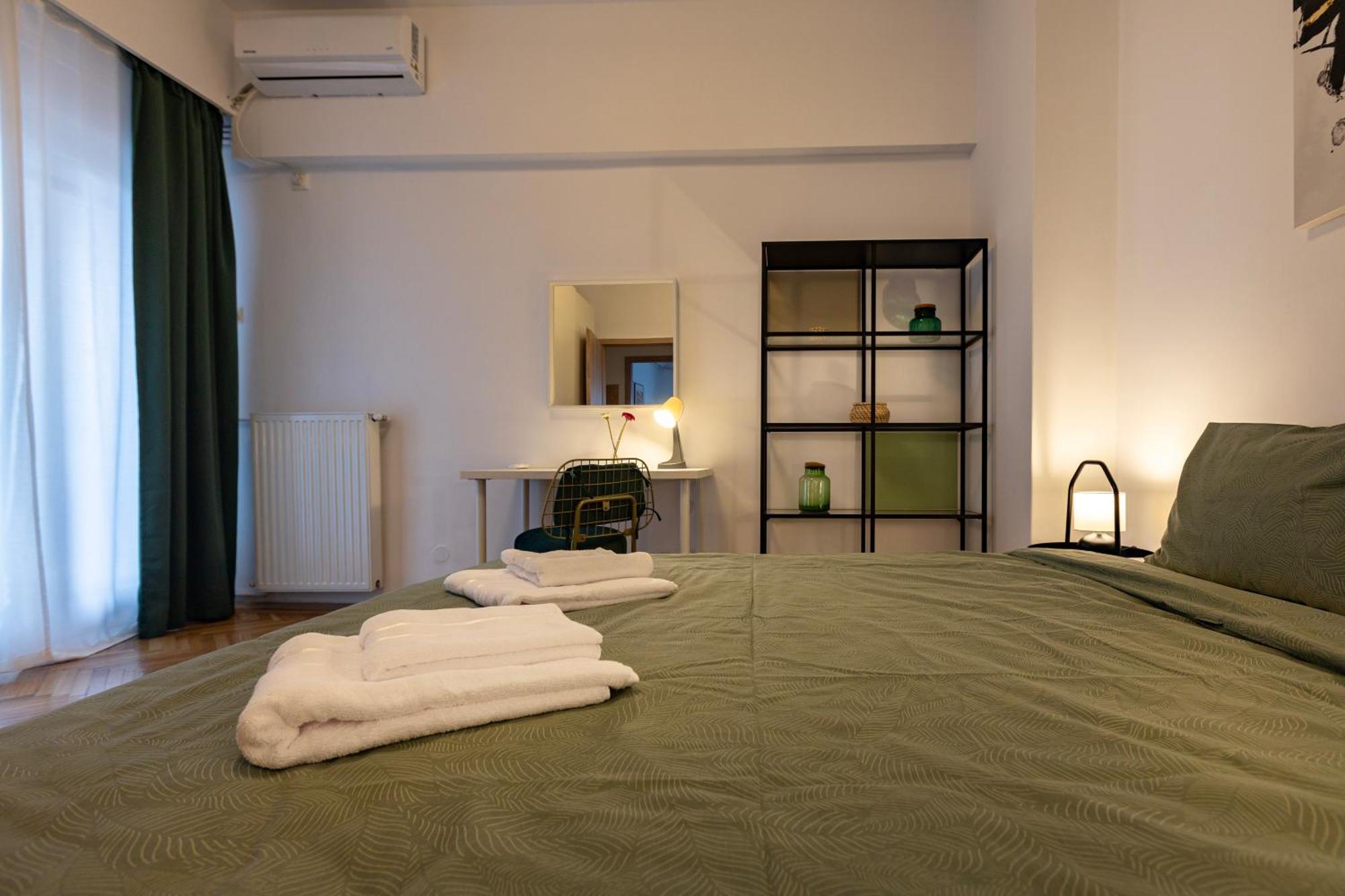 Ultracentral Hong Kong 3 Bdrm Apartment Boekarest Buitenkant foto
